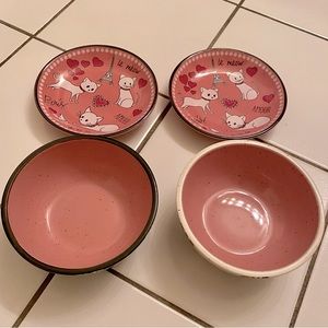 Pet bowls and plates